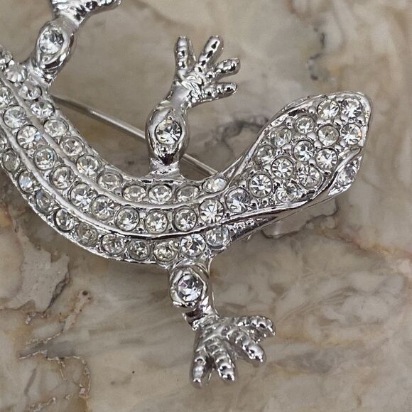 Silver Tone Crystals Salamander Brooch - Picture 4 of 8